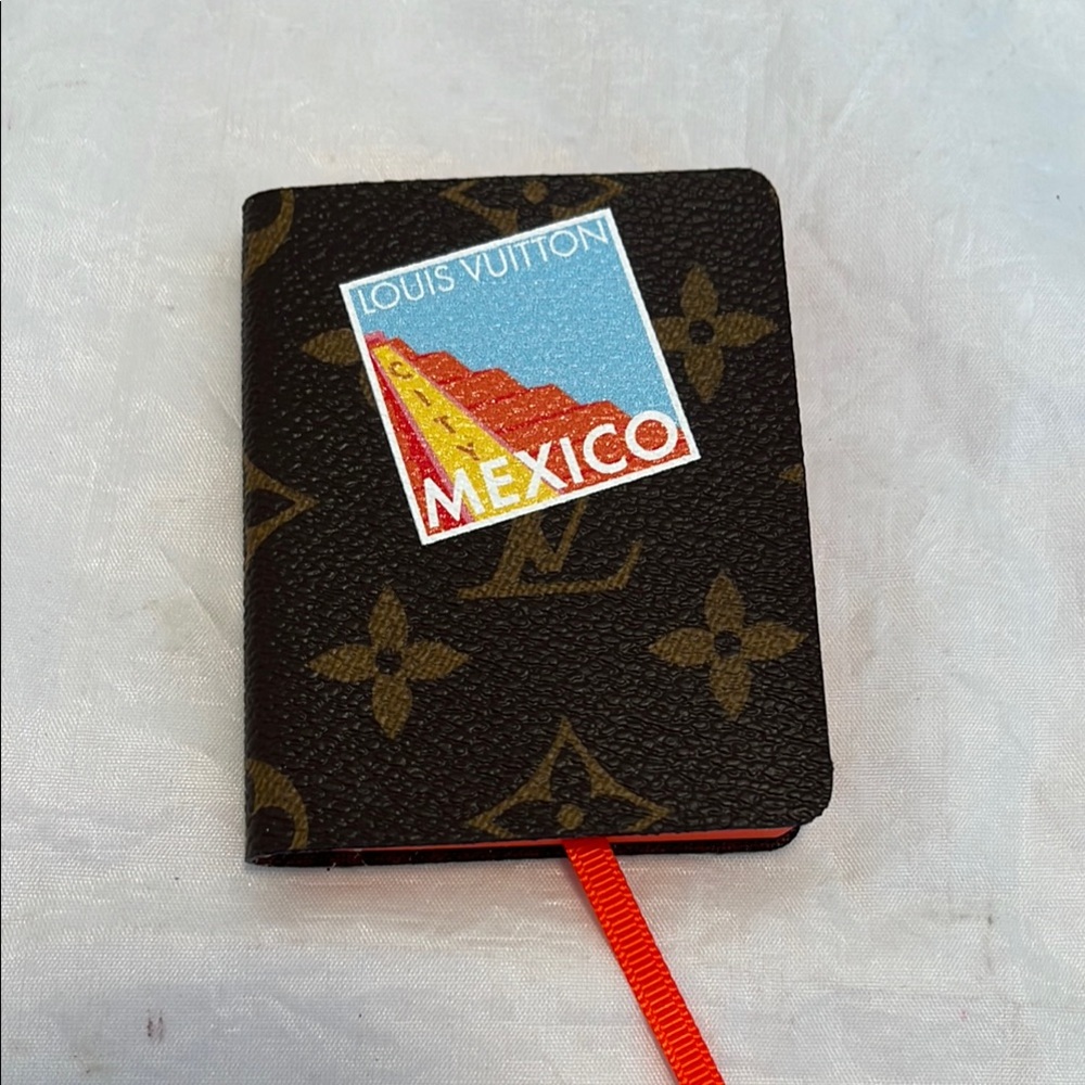 Louis Vuitton Mini Jules Notebook